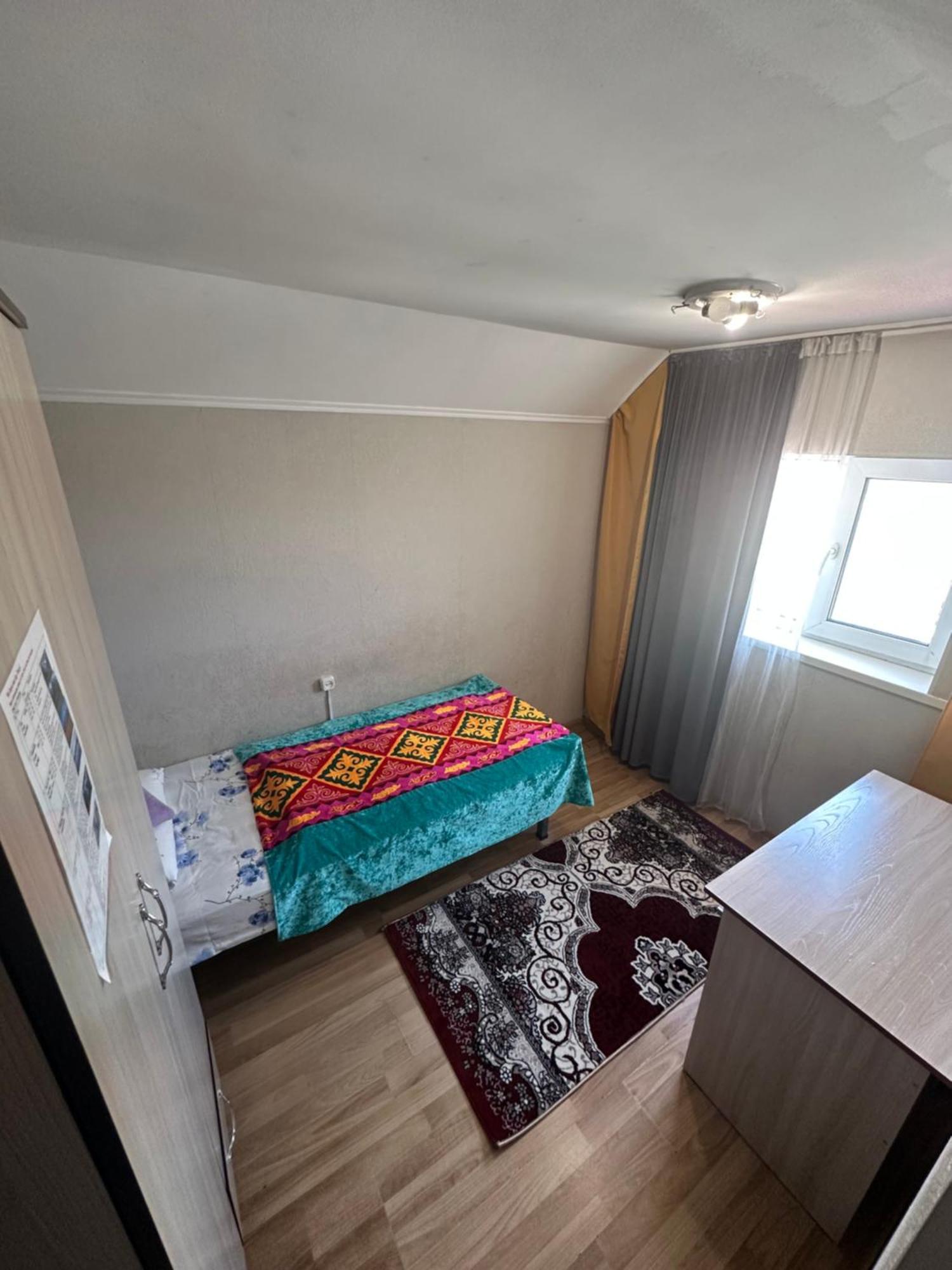 Tunduk Hostel Bisjkek Eksteriør bilde