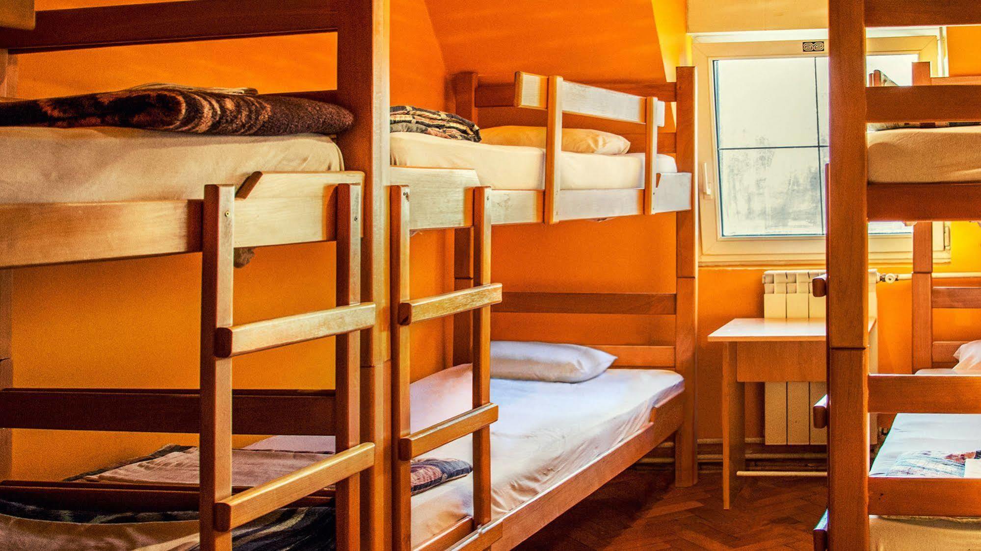Tunduk Hostel Bisjkek Eksteriør bilde